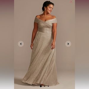 Oleg Cassini Davids Bridal Gold Metallic Off Shoulder Plus Wedding Dress Size 12